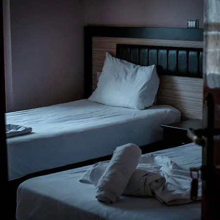 Leka Hotel *